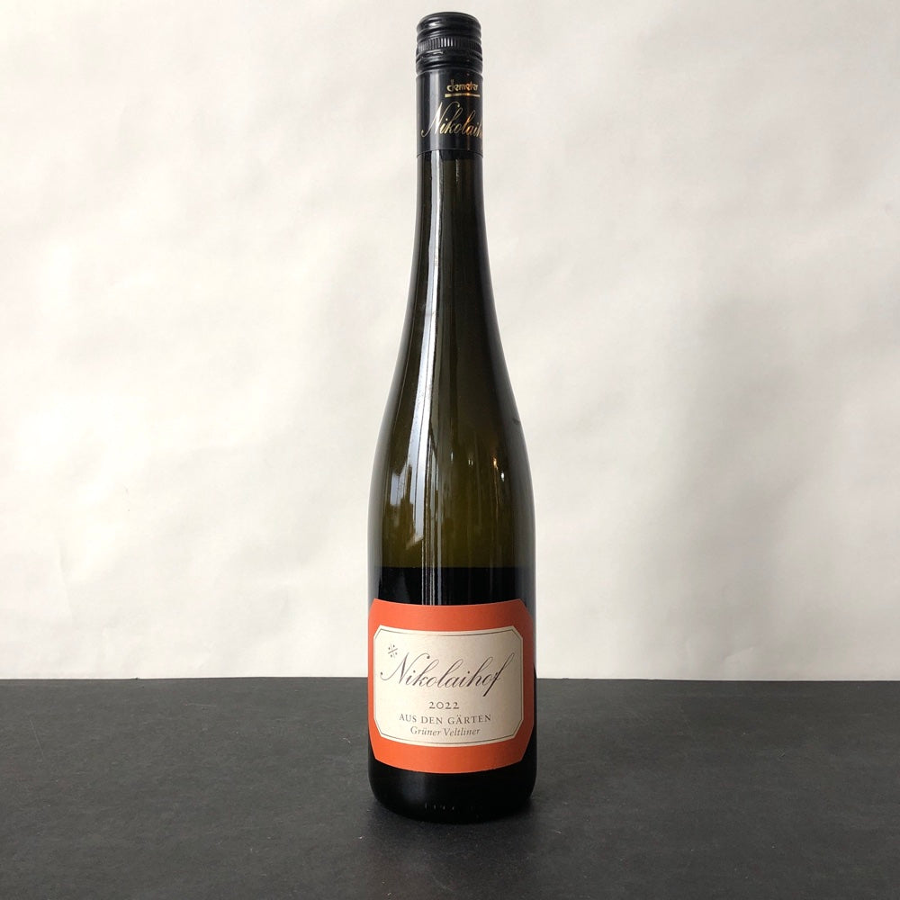 2022 Familie Saahs Nikolaihof im Weingebirge Gruner Veltliner Federspiel, Wachau, Austria