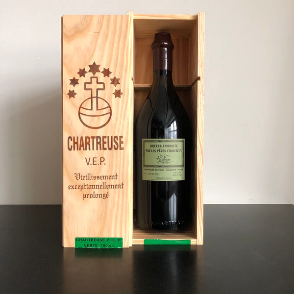 Chartreuse V.E.P. Verte Green Liqueur 1L, Isere, France