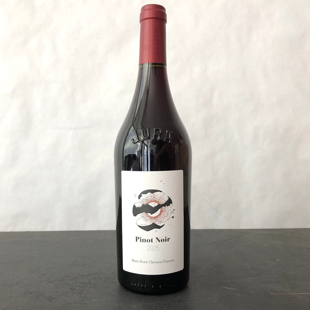 2025 Chevassu Fassenet Cotes du Jura Pinot Noir France