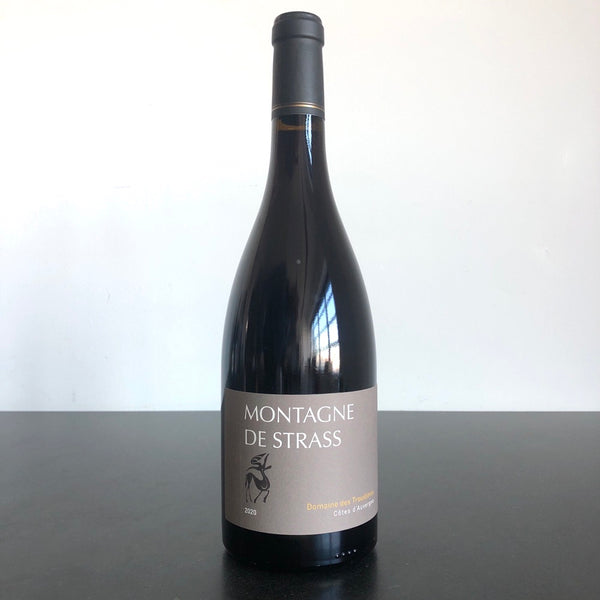 2020 Domaine Des Trouilleres Montagne De Strass Cote d'Auvergne Rouge, Auvergne, France