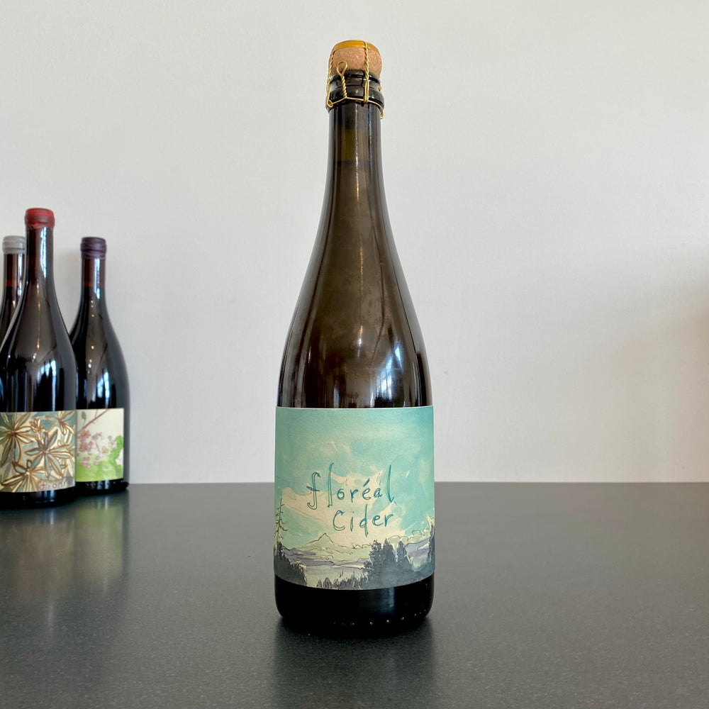 Hiyu Wine Farm & Mount Hood Organic Farms 'Floreal' Cider, Hood River County, USA