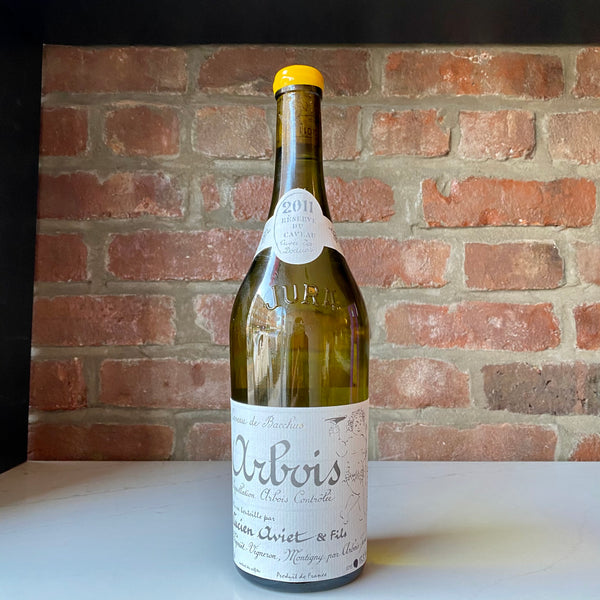 2011 Lucien Aviet & Fils Arbois Caveau de Bacchus 'Reserve du Caveau' Melon a Queue Rouge Jura, France