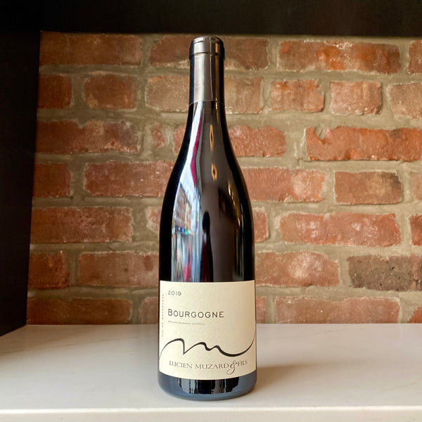 2019 Domaine Lucien Muzard Bourgogne Pinot Noir Burgundy, France